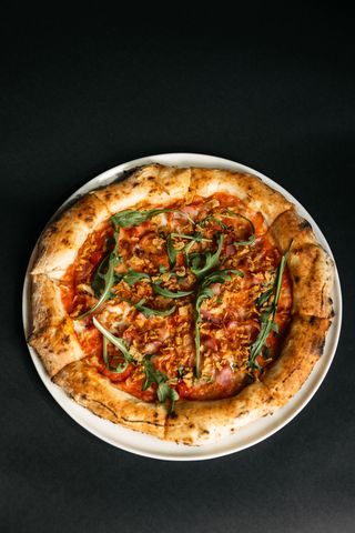 Піца Гостра з фермерським беконом (460г)