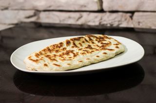 Crescione - Mozzarella, pomodoro e salsiccia