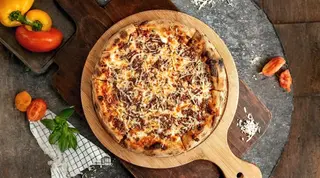Pizza Bolognaise