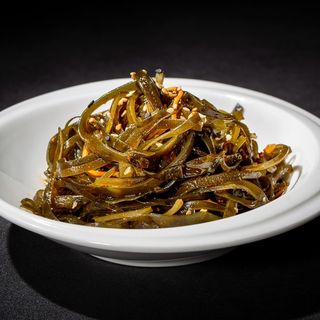 37. Seaweed salad