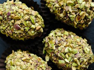 Фінік в молочному шоколаді з дорблю