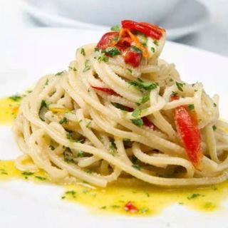 109 Spaghetti aglio olio e peperoncino