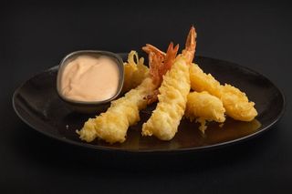 KREWETKI TYGRYSIE W TEMPURZE