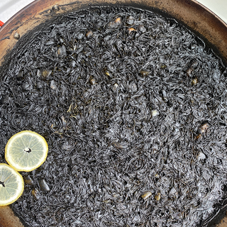 Fideuá Negra Con Sepia