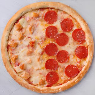 Піца Сімейна