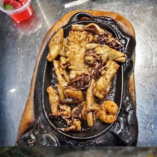 Chipirones Con Gambas Y Calamares A La Plancha