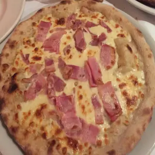 Pizza carbonara