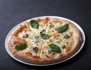 Պիցցա Չորս պանիր