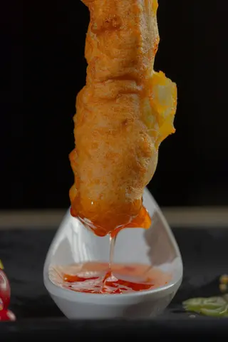 Tempura de gambas con arroz blanco (4 pzs.)