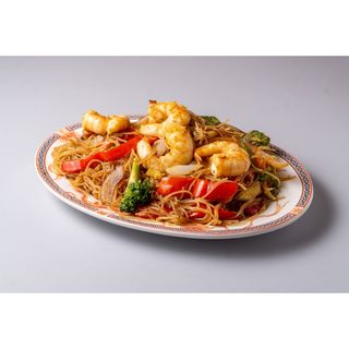 Fideos Frito Con Gambas Y Verduras