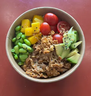 P6. Beef poke