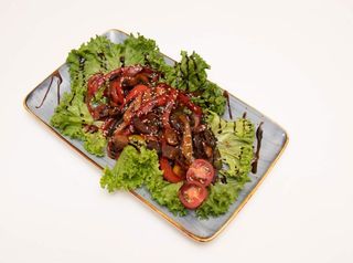 Տաք աղցան տավարի մսով