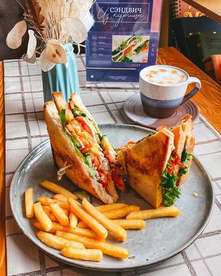 Клаб-сэндвич с курицей