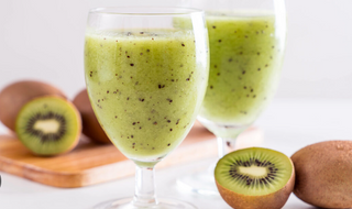 Frullato cetriolo, kiwi e mirtilli