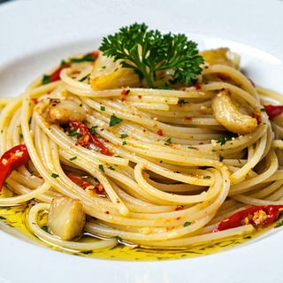 Spaghetti aglio, olio e peperoncino