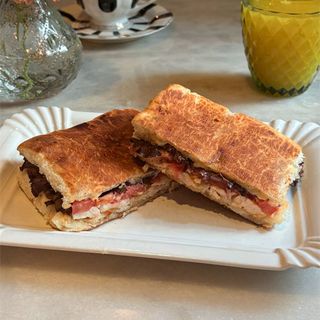 Focaccia de Pollo con Miel y Mostaza