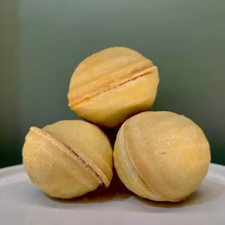 Горішок зі згущенкою (1 шт)