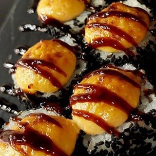 Запечений рол з креветкою