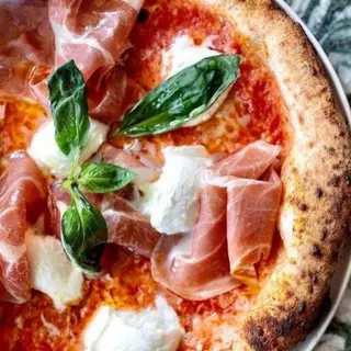 Pizze de prosciutto e burrate regular