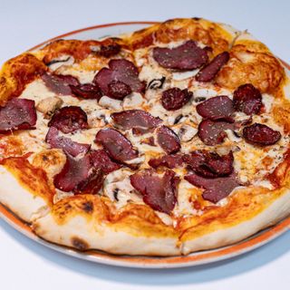 Capricciosa pizza