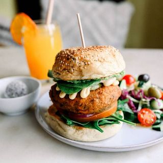 Virgin V-Edgy Burger