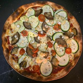 Pizza Carmina (Mediana)