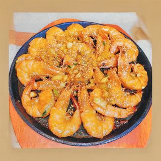 Langostinos A La Plancha Con Salsa