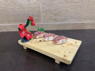 A8 Nigiri de atum braseado (3 peças)