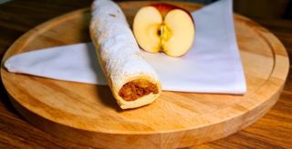 Strudel cu mar natural