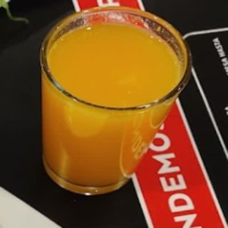 Zumo Naranja (16 Oz.)