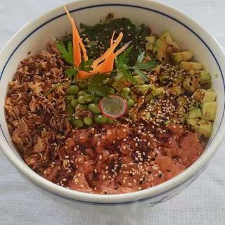 G33 Poke salmone riso venere