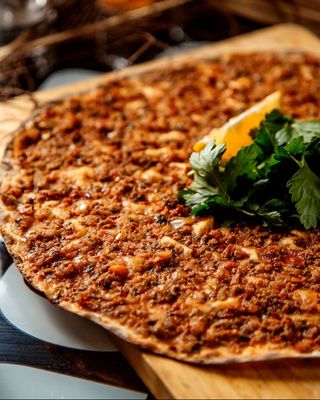 Pizza turca (30 cm.)