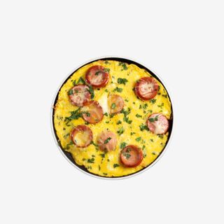 Papară cu cârnaț, ceapă și ardei