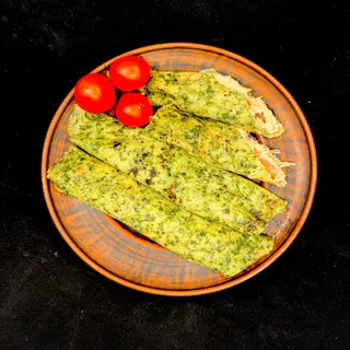 Млинці зі шпинатом,куркою,томатами та сиром Моцареллою (160г)