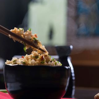 Arroz japones (Yakimeshi)