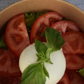 Salată Caprese