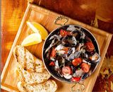 Midii in vin alb și sos din frișcă