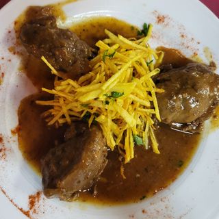 Carrillada En Salsa Con Patatas