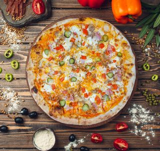 Հորթի միս բեկոն չեդեռ սոուսով