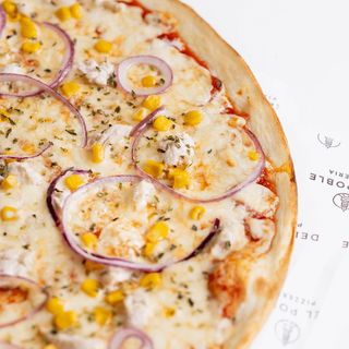 9. Pizza Emilia