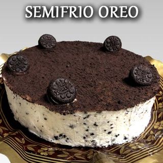 Tarta semifrío mousse Oreo (6-8 raciones)