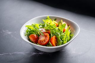 Rucola cu rosii cherry