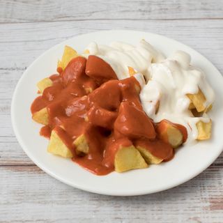 Patatas bravas - alioli - bravioli