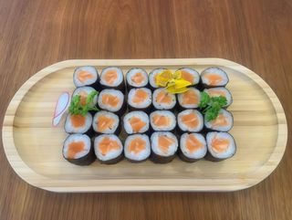 10-Maki Salmão