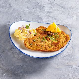 Șnițel vienez cu salată de cartofi 