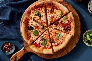 Pizza Margarita Clásica (30 Cm.)