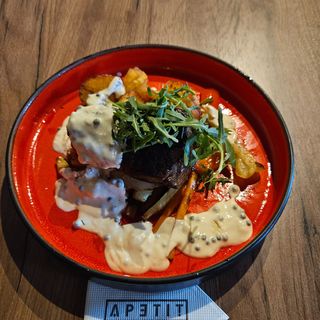 Biftek u sosu po izboru