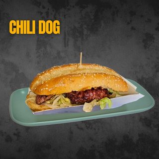 Chili dog 