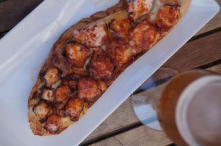 Tosta de Pulpo y queso de Arzúa