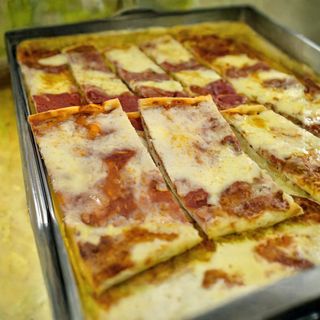 2 Tranci pizza e bibita